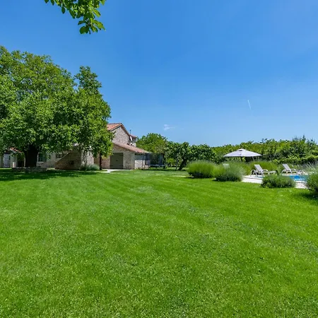 Zupanov Dvor, A Beautiful Stone With An Expansive Garden